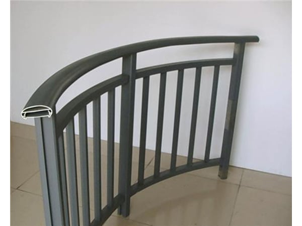 鋁合金護(hù)欄